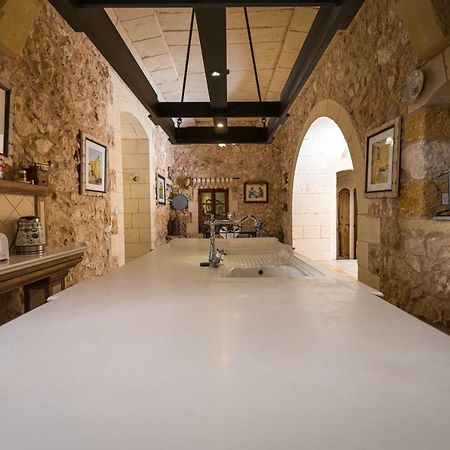 Ta' Kullarina Farmhouse With Private Pool In Island Of Gozo Villa Zebbug  Eksteriør billede