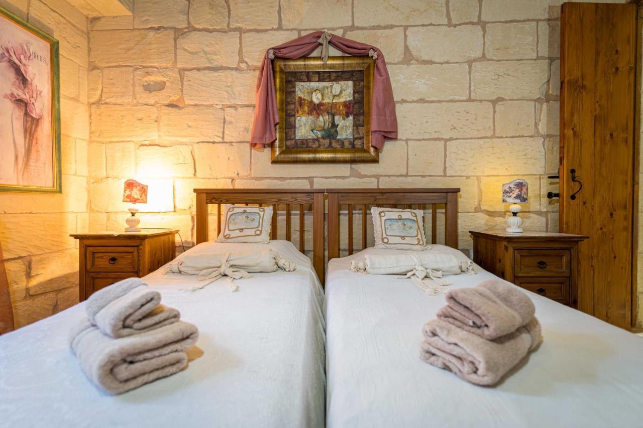 Ta' Kullarina Farmhouse With Private Pool In Island Of Gozo Villa Zebbug  Eksteriør billede
