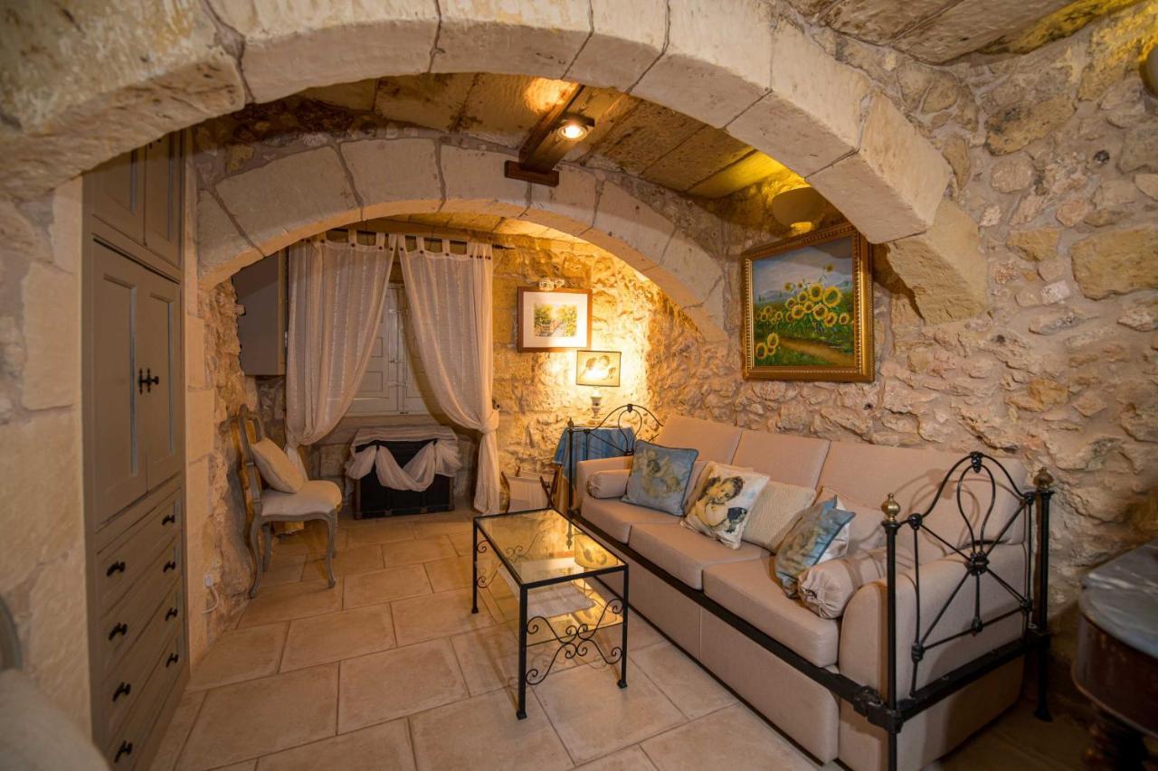 Ta' Kullarina Farmhouse With Private Pool In Island Of Gozo Villa Zebbug  Eksteriør billede