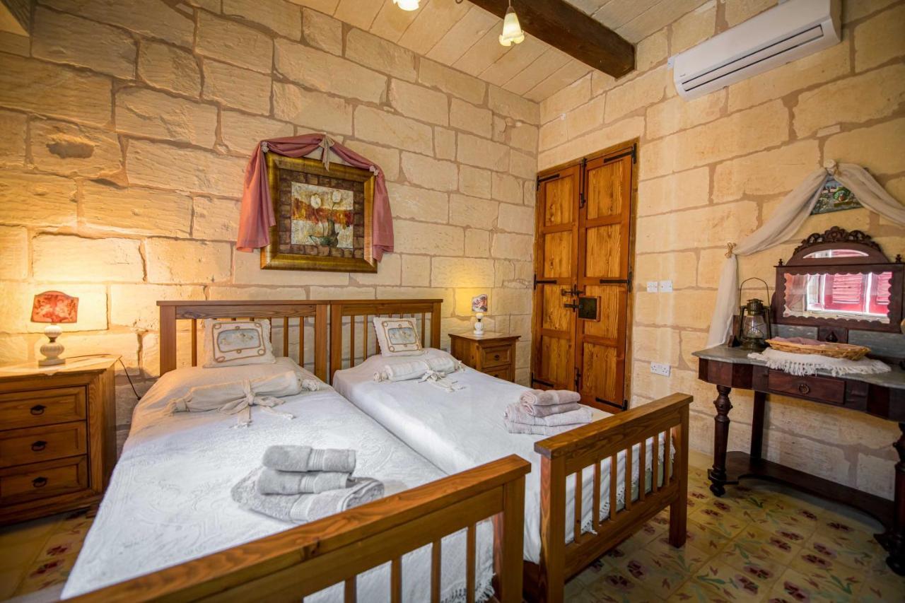 Ta' Kullarina Farmhouse With Private Pool In Island Of Gozo Villa Zebbug  Eksteriør billede